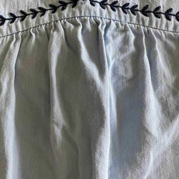Hanna Andersson Embroidered Chambray Dress Girls' 130/8 - Picture 6 of 11
